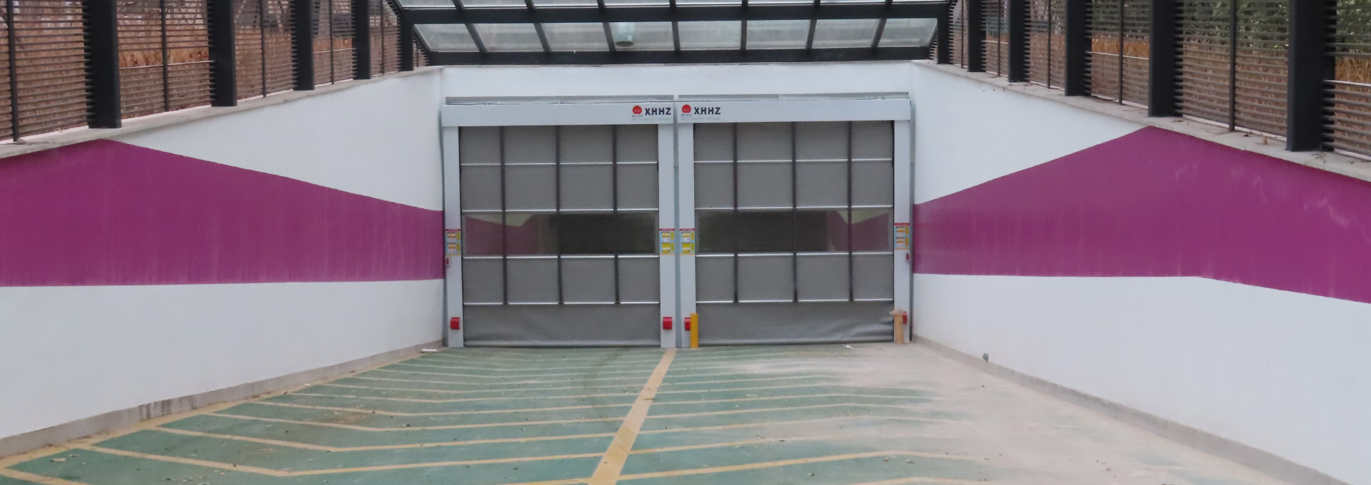 旭恒環(huán)照地下車庫堆積門
